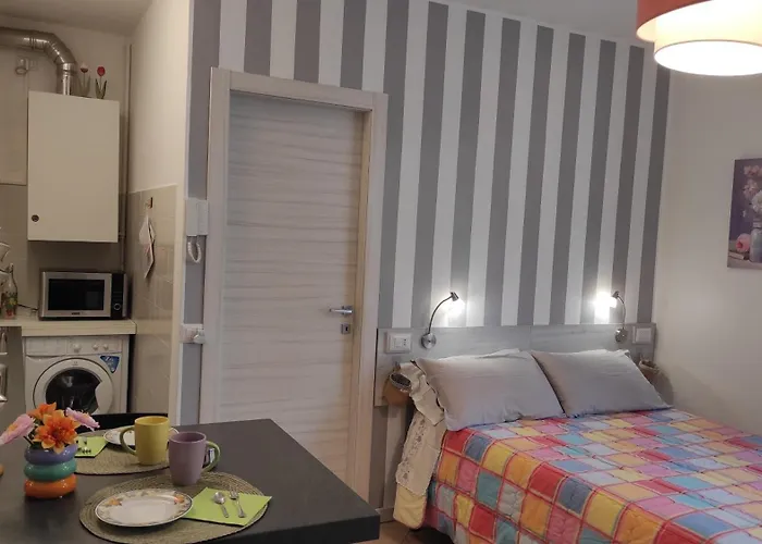 Petite Maison コモ